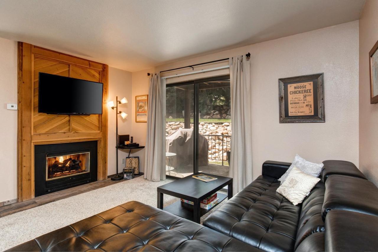 Red Pine Villa Park City Bagian luar foto