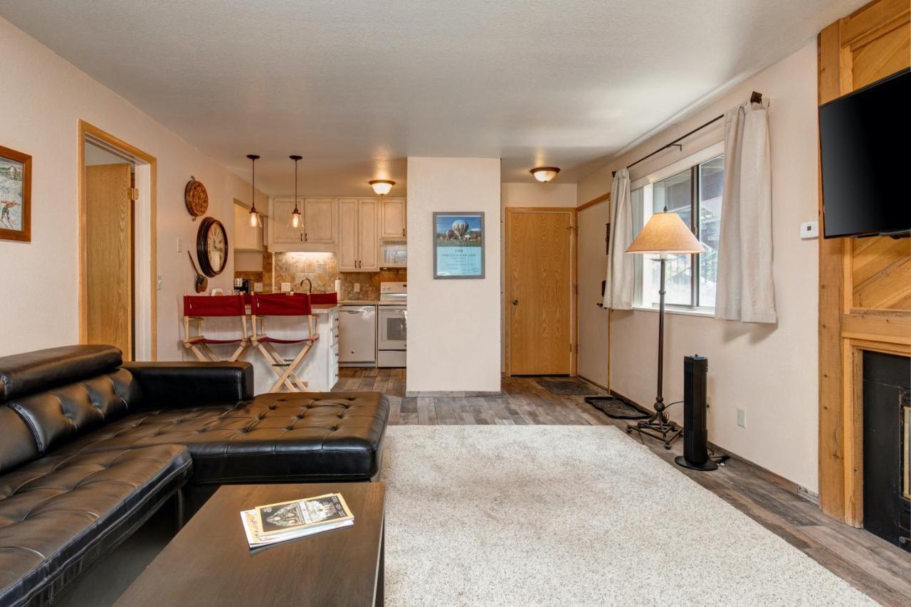 Red Pine Villa Park City Bagian luar foto