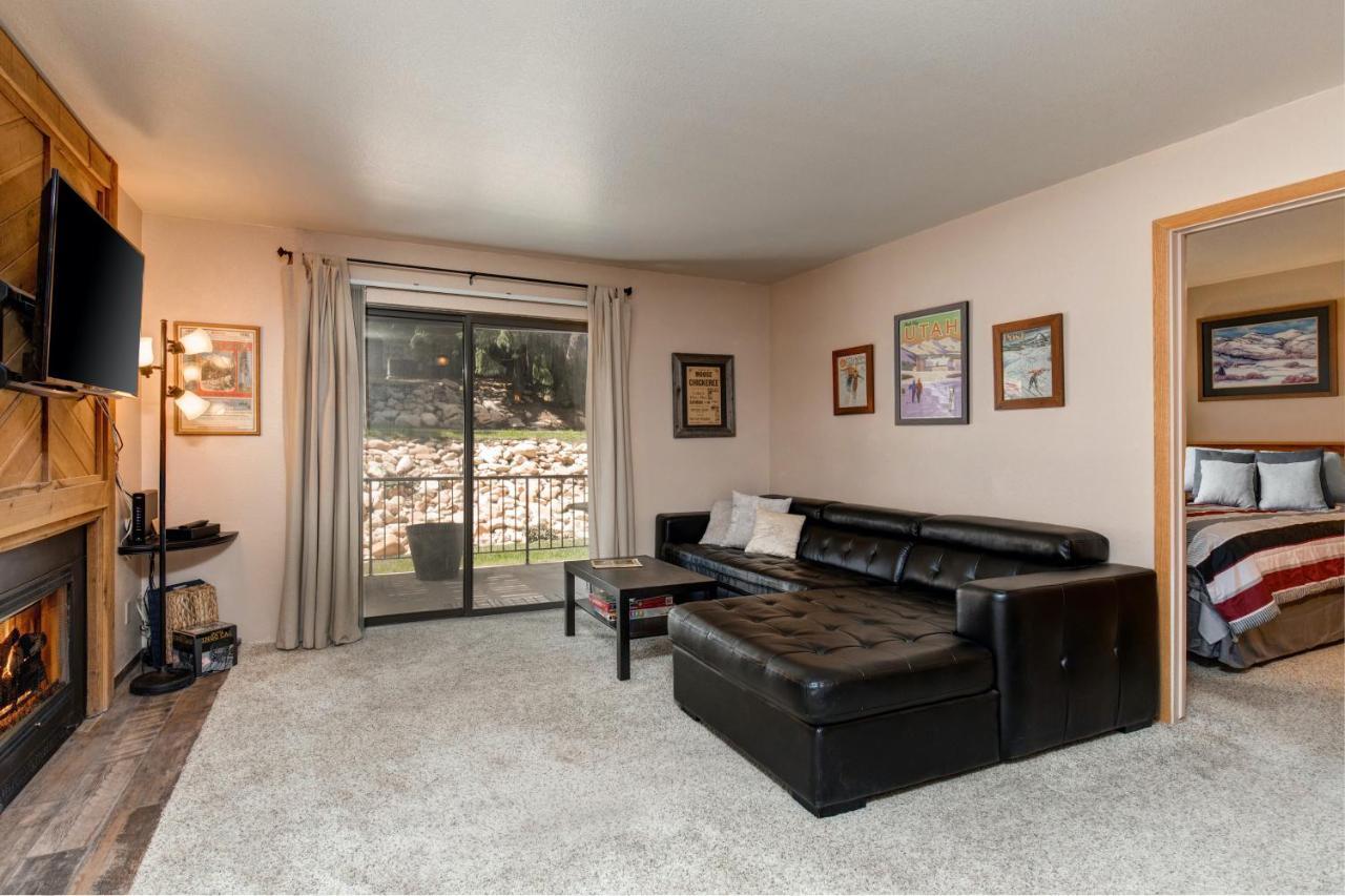 Red Pine Villa Park City Bagian luar foto