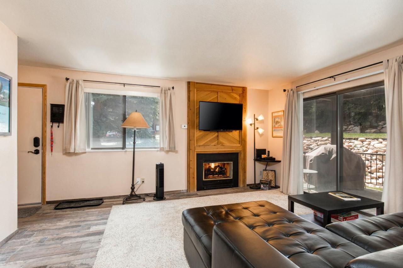 Red Pine Villa Park City Bagian luar foto
