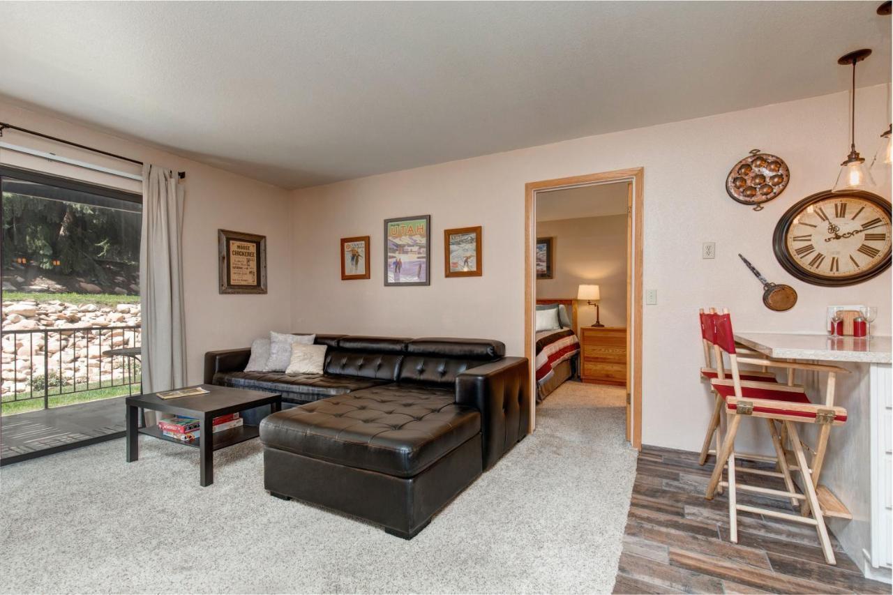 Red Pine Villa Park City Bagian luar foto