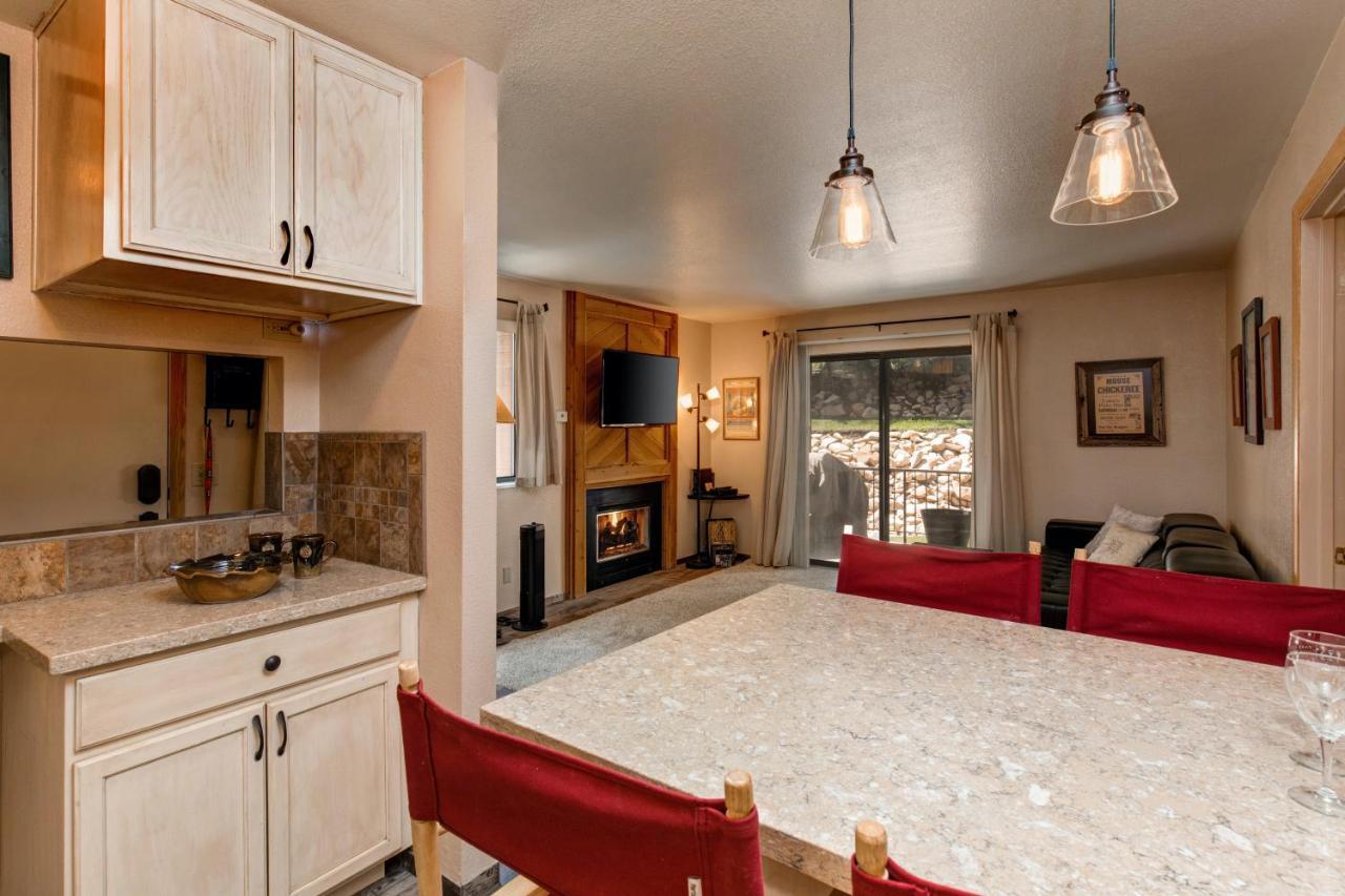 Red Pine Villa Park City Bagian luar foto
